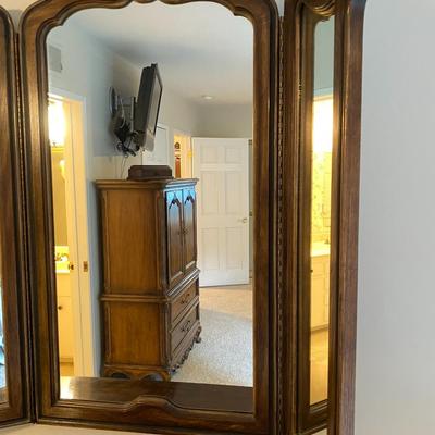 Drexel Heritage Dresser and Mirror Brittany Design