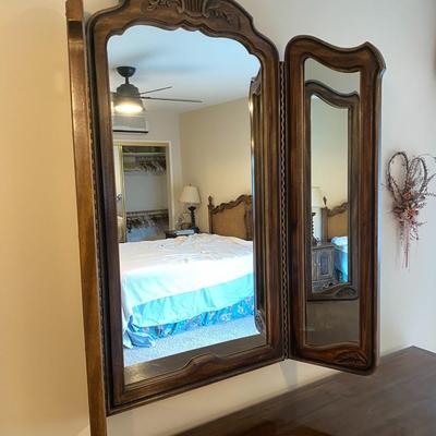 Drexel Heritage Dresser and Mirror Brittany Design