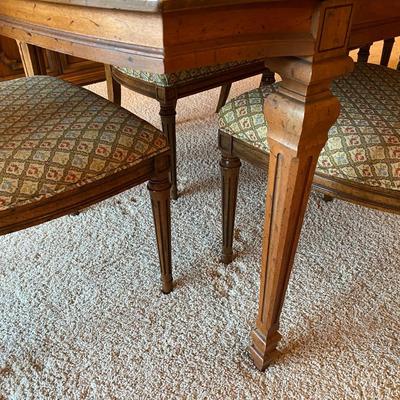 Drexel Heritage Dining Table and Chairs