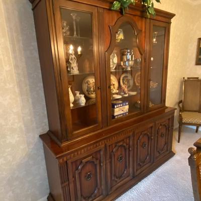 Drexel Heritage China Cabinet
