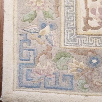 8.5' x 5.5' and 4' x 2.5' Cream with Blues Oriental Style Area Rugs (LR-KD)