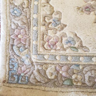 8.5' x 5.5' and 4' x 2.5' Cream with Blues Oriental Style Area Rugs (LR-KD)