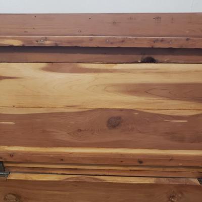 Monogrammed Cedar Chest (B1-KD)