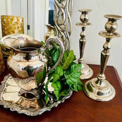 Cabinet and Mirror Lot