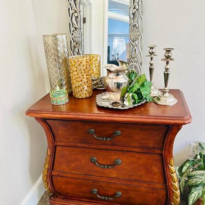 Cabinet and Mirror Lot