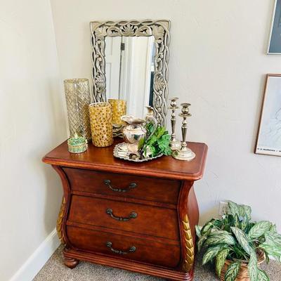 Cabinet and Mirror Lot