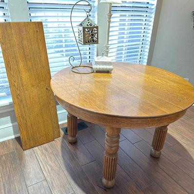 Round Oak Antique Kitchen table lot