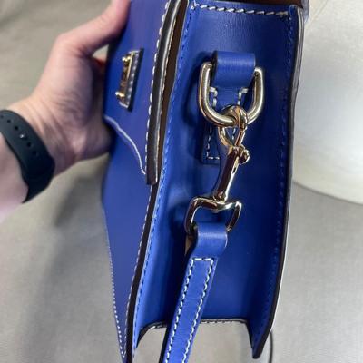 Dooney & Bourke Leather Crossbody Handbag