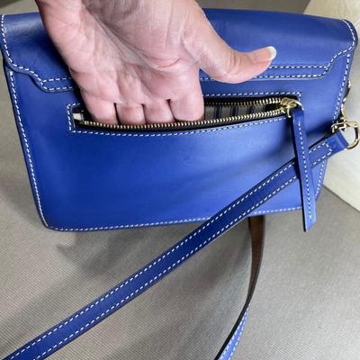 Dooney & Bourke Leather Crossbody Handbag