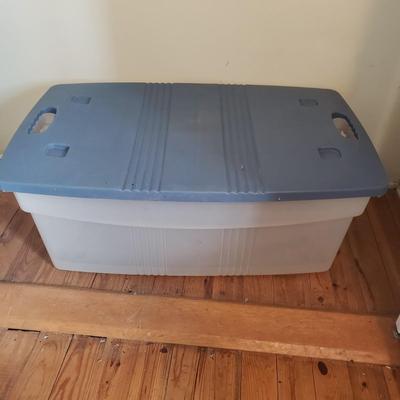 22 Plastic Storage Bins (B1-KD)