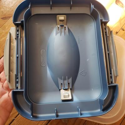 22 Plastic Storage Bins (B1-KD)