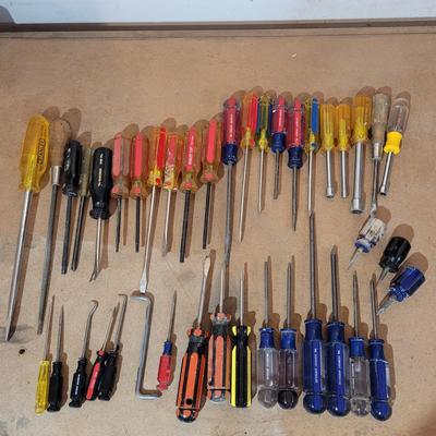 Large Screwdriver Lot (WM-EL)