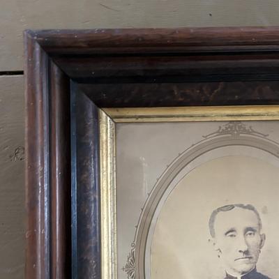 LOT 423: Beautiful Framed Antique Photos