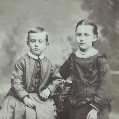 LOT 424: Antique Photos Beautifully Framed