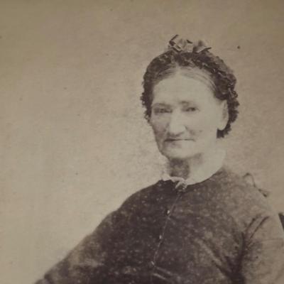 LOT 424: Antique Photos Beautifully Framed