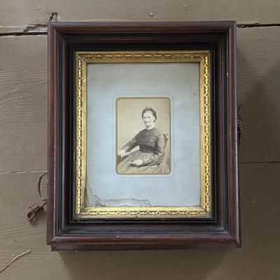 LOT 424: Antique Photos Beautifully Framed