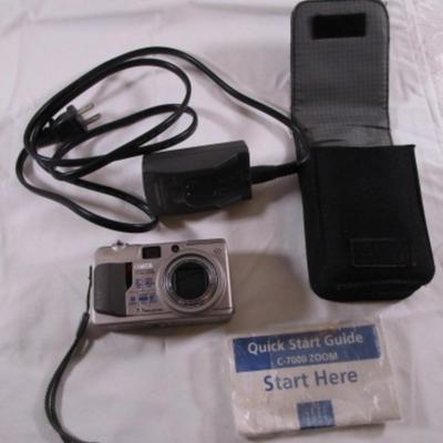 Olympus digital camera, with battery & charger