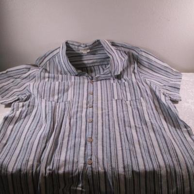 Like New KS Island sport shirt, short sleeved, blue