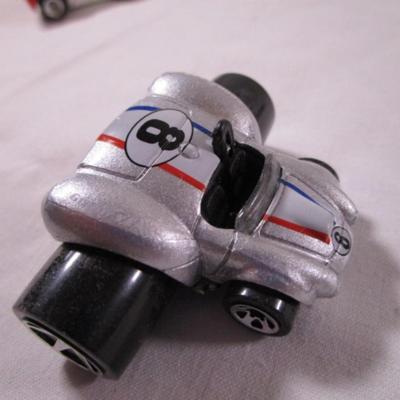 5 Hot Wheels cars