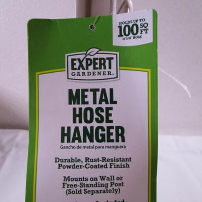 New with tag Metal hose hanger