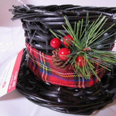 2 hat-style baskets, black with red plaid ribbon