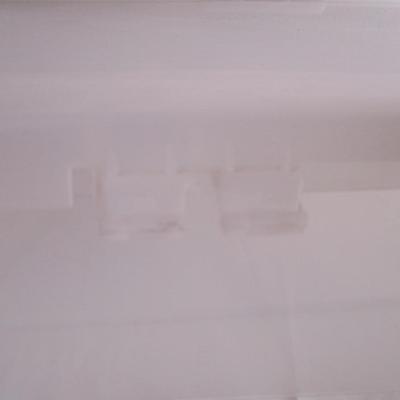 Rubbermaid hinged tote