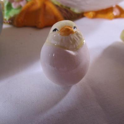 Ceramic duck with basket and bonnet, little duck & chicken & egg