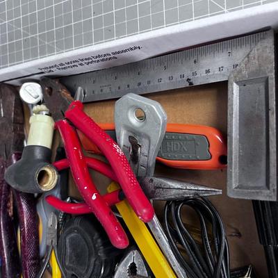 Fix it Tools: Plyers, Cutters, Knives