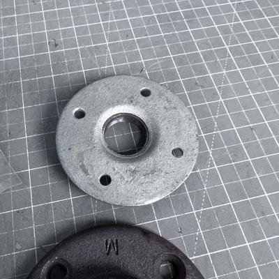 4 Flanges Iron Pipe