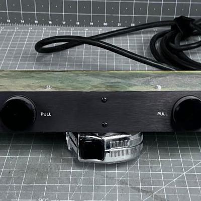 FURMAN Power Conditioner & Light Module
