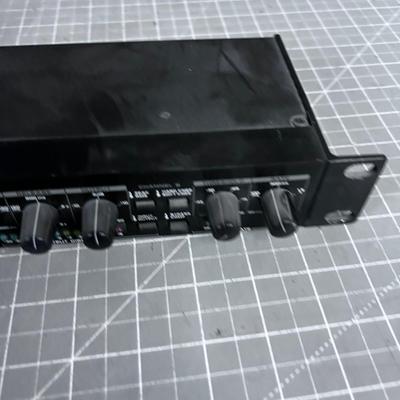 ALESIS 3630 Compressor  For Sound