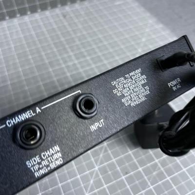 ALESIS 3630 Compressor  For Sound