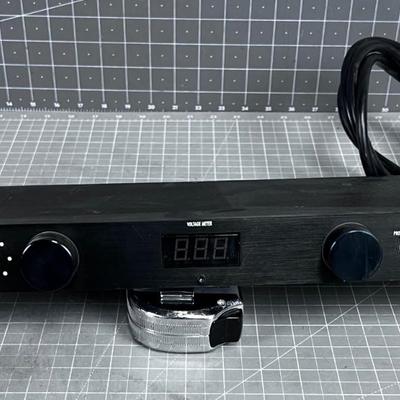 FERMAN M-8 DX Voltage Meter 