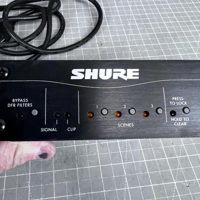 SHURE DFR 11 E Q  Feed Back Reducer