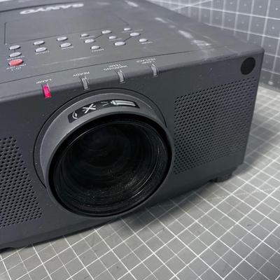 SANYO PRO Xtra Projector