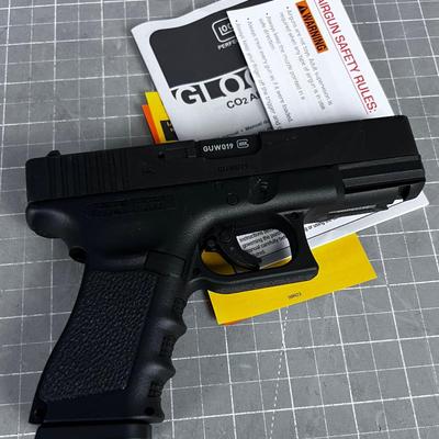 Glock CO2 Air Gun 