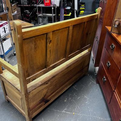 Rustic WOOD Pine Bench