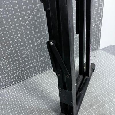On -Stage Stand 