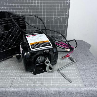 12 VOLT Pro Pull Heavy Duty Wench 