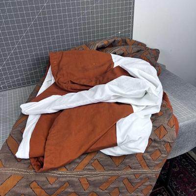 Tribal Pattern DUVET with Skirt Rust & Brown 