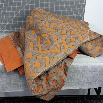 Tribal Pattern DUVET with Skirt Rust & Brown 