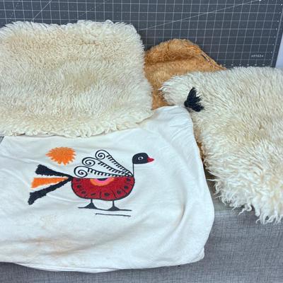 Pillow Cover 2- Sheepskin