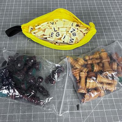 Chessmen and Banagrams Game 
