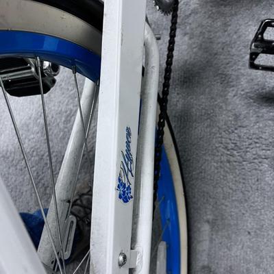 Hyper Beach Cruiser, White & Blue 