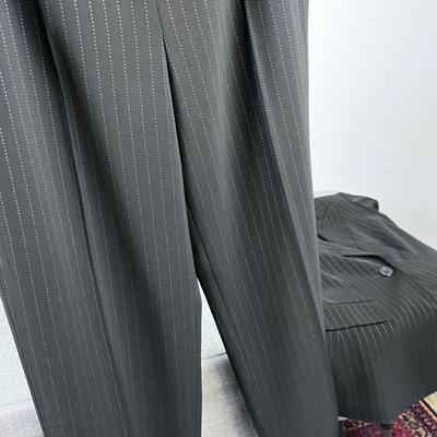 KASPER Women's Suit Jacket and Matching Pants.