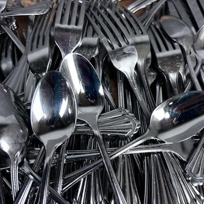 Super Duper Community Plate, Multiple Place Settings