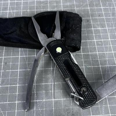 Multi Tool With Sheath 