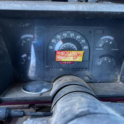1990 GMC Sierra 4x4 2500 (3/4 ton) Pick Up 142,348 needs work Vin: 1GTGK24K1LE522787