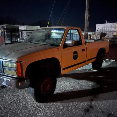 1990 GMC Sierra 4x4 2500 (3/4 ton) Pick Up 142,348 needs work Vin: 1GTGK24K1LE522787
