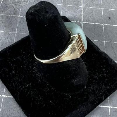 14 K Gold and Jade Ring 